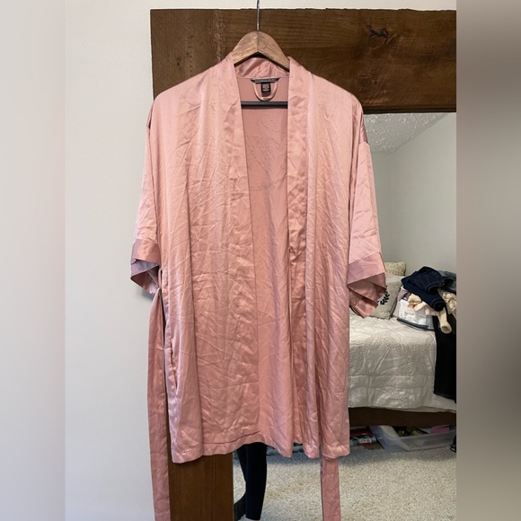 Victoria Secret Robe - Picture 3 of 4